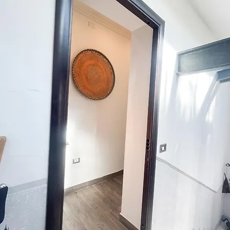 La Casa Nella Stanza